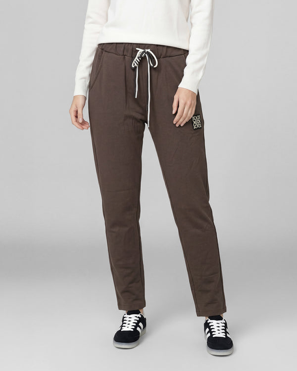 Pantalon Mujer Anna Regular Chocolate Lineatre