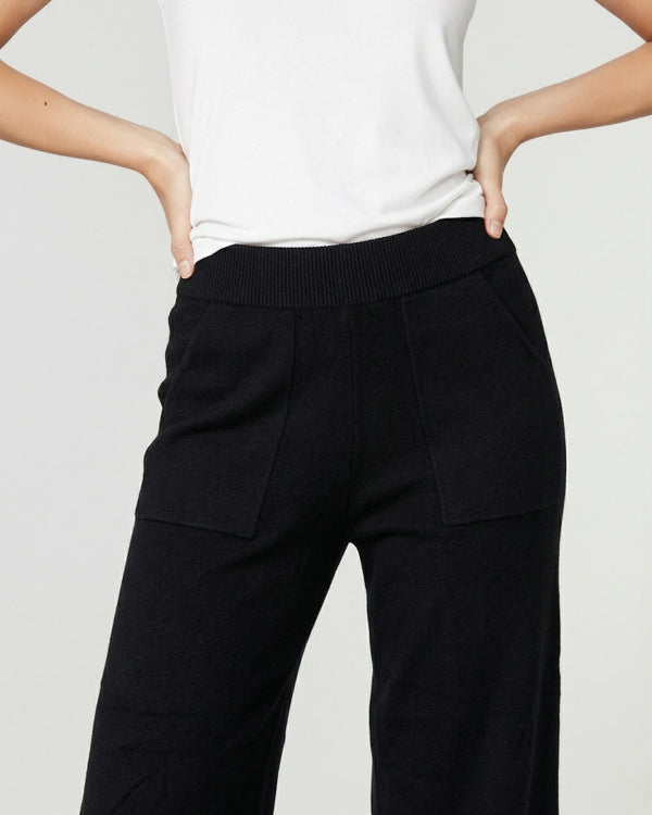 Pantalon Mujer Giovanna Regular Negro Lineatre