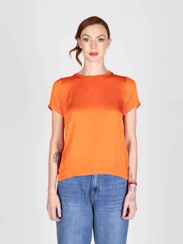 Polera satinada mandarina lineatre