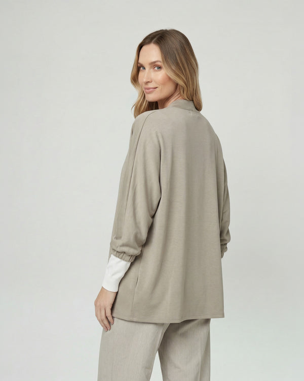 Spolverino Mujer Eva Overside Cuello Tipo Kimono Manga Caída Beige Lineatre