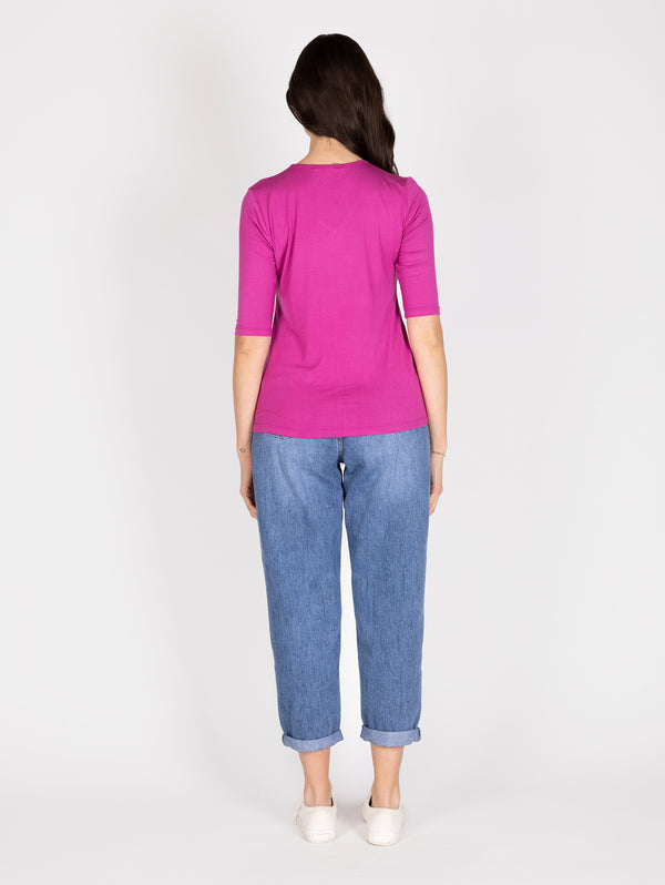 Polera manga corta cuello v lineatre