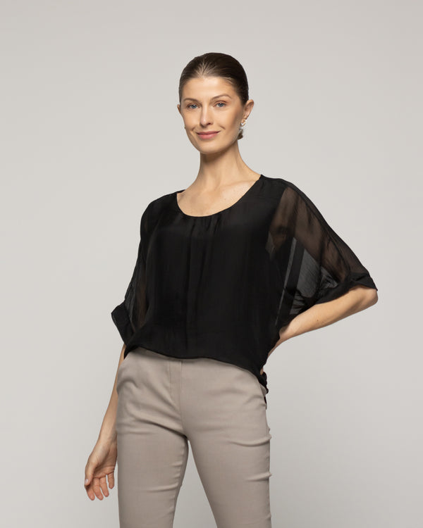 Blusa Mujer Boruta Mangas Murciélago Negra Lineatre