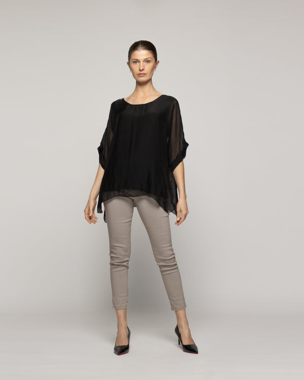 Blusa Mujer Boruta Mangas Murciélago Negra Lineatre