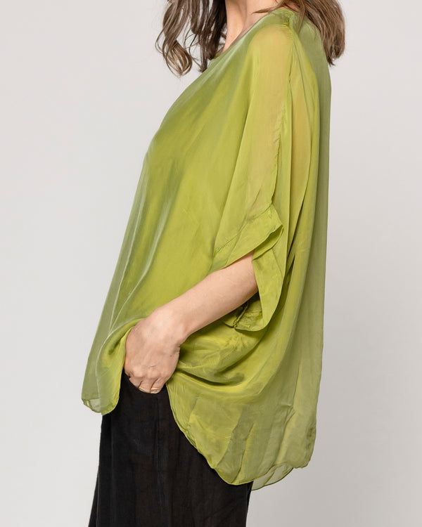 Blusa Mujer Boruta Mangas Murciélago Verde Oliva Lineatre