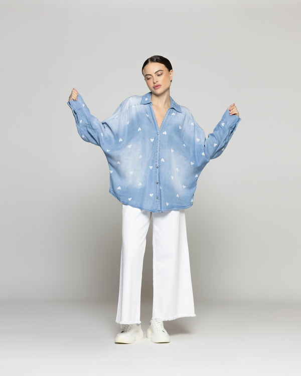 Blusa Mujer Braya Camisera con Corazones Denim Desgastado Lineatre