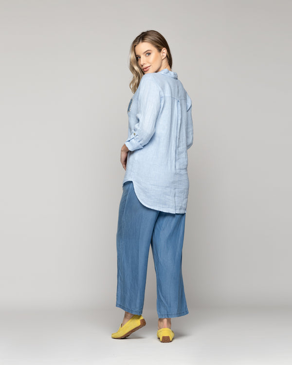 Blusa Mujer Benita De Lino Manga Larga Celeste Con Bolsillo Lineatre