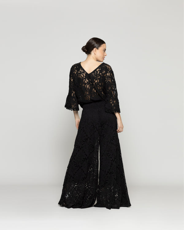Blusa Mujer Begoña De Encaje Florar Escote V Negra Lineatre