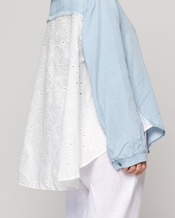 Blusa Mujer Becca Camisera Con Broderie Celeste Lineatre