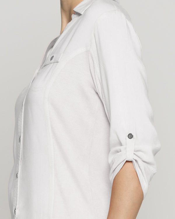 Blusa Mujer Carolina Slim Fit Tela Ligera Blanco Crudo Lineatre