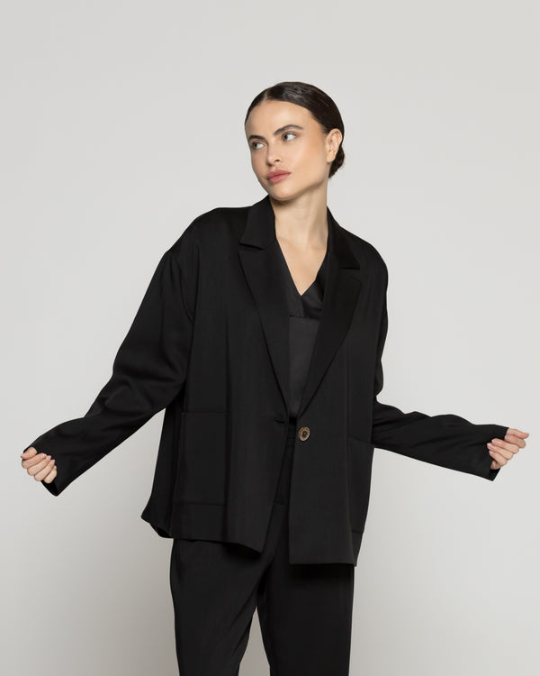 Chaqueta Mujer Tipo Blazer Clarissa Semiformal Negra Lineatre