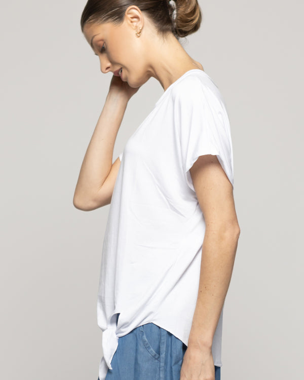 Polera Mujer Orieta Básica Manga Corta Con Amarra Lateral Blanca Lineatre