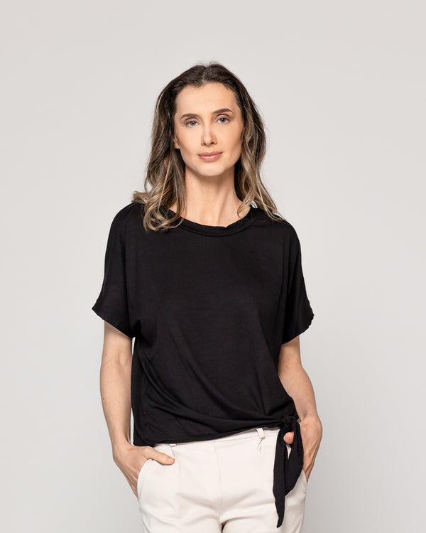 Polera Mujer Orieta Básica Manga Corta Con Amarra Lateral Negra Lineatre