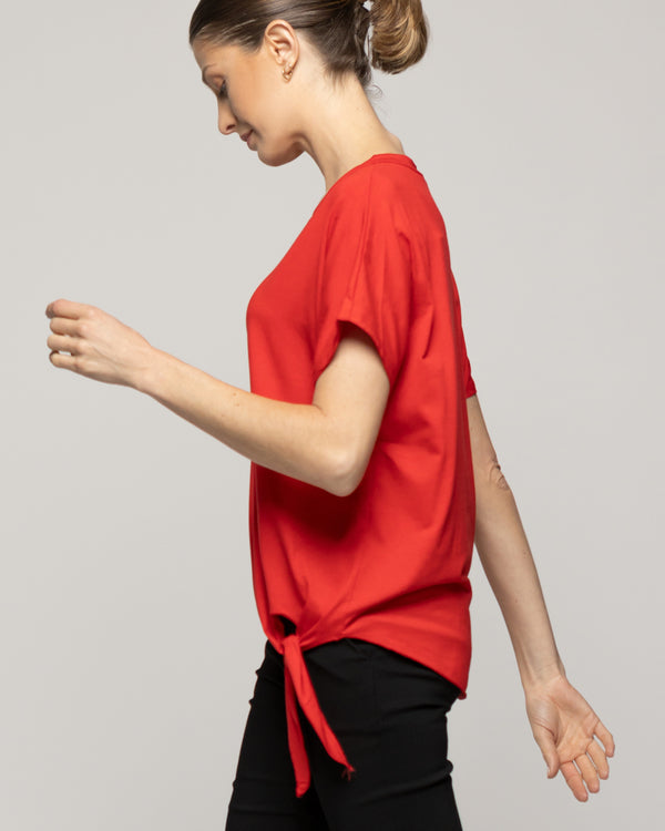 Polera Mujer Orieta Básica Manga Corta Con Amarra Lateral Roja Lineatre