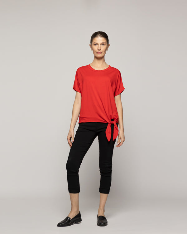 Polera Mujer Orieta Básica Manga Corta Con Amarra Lateral Roja Lineatre