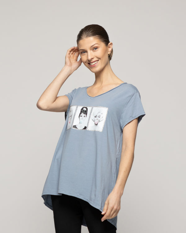 Polera Mujer Odelia Estampado Íconos Retro Azul Lineatre