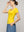 Polera Mujer Básica Osiris Cuello Redondo Manga Corta Amarilla Lineatre