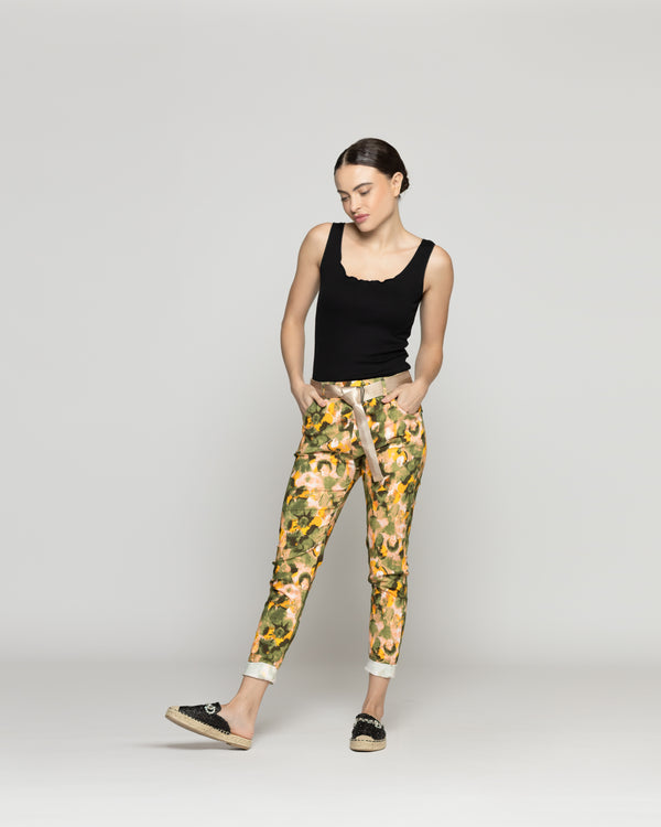 Pantalón Mujer Phedra Con Estampado Floral Verde Militar Lineatre