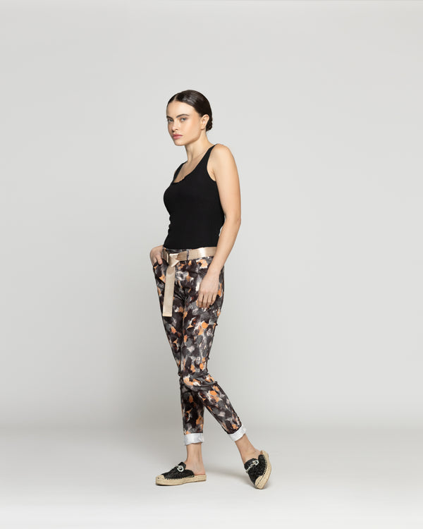 Pantalón Mujer Phedra Con Estampado Floral Negro Lineatre