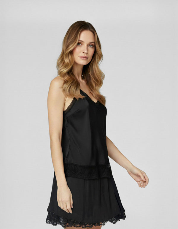 Top Mujer Giorgia Relaxed fit Escote en V Tirantes Negro Lineatre