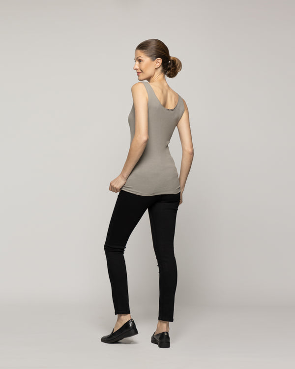 Top Mujer Básico Tommasa Acanalado Sin Mangas Verde Fango Lineatre