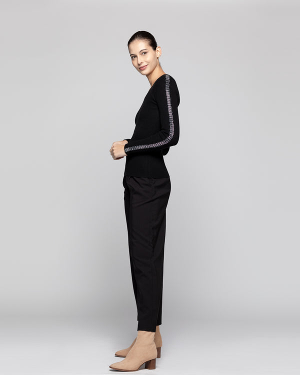 Sweater Mujer Anahí cuello V Negro Lineatre