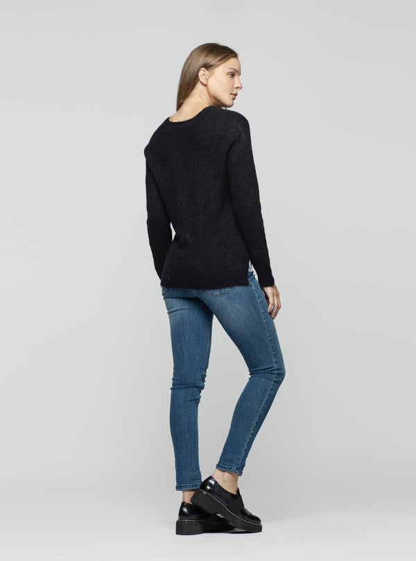 SWEATER PALOMA NEGRO