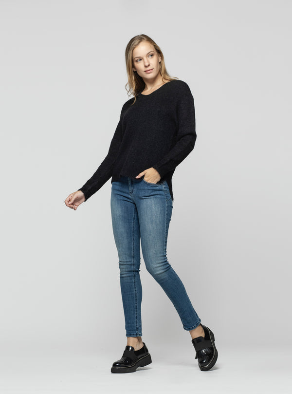 SWEATER PALOMA NEGRO