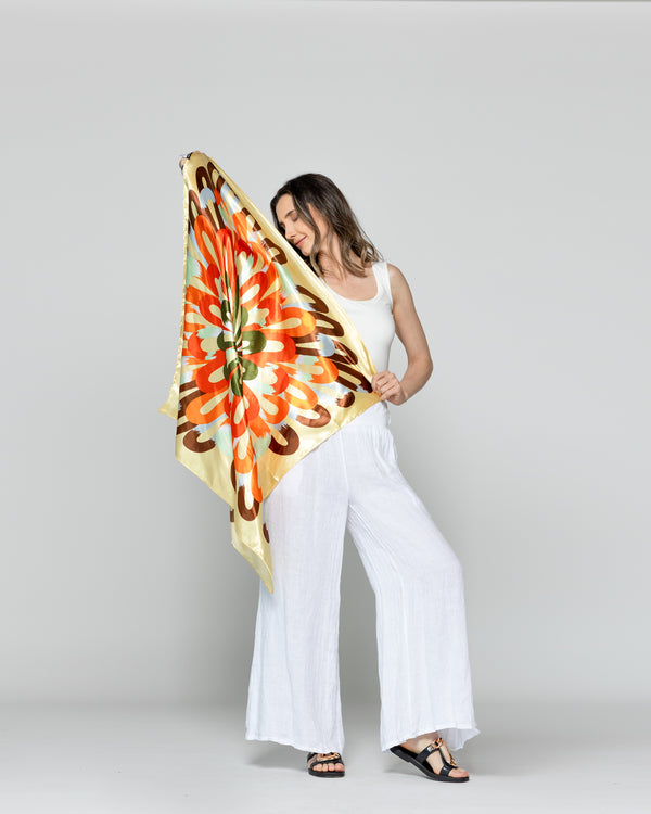 Pañuelo Mujer Satinado Estampado Mandala Amarillo Lineatre