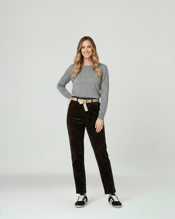 Pantalon Mujer Isabella Regular Chocolate Lineatre