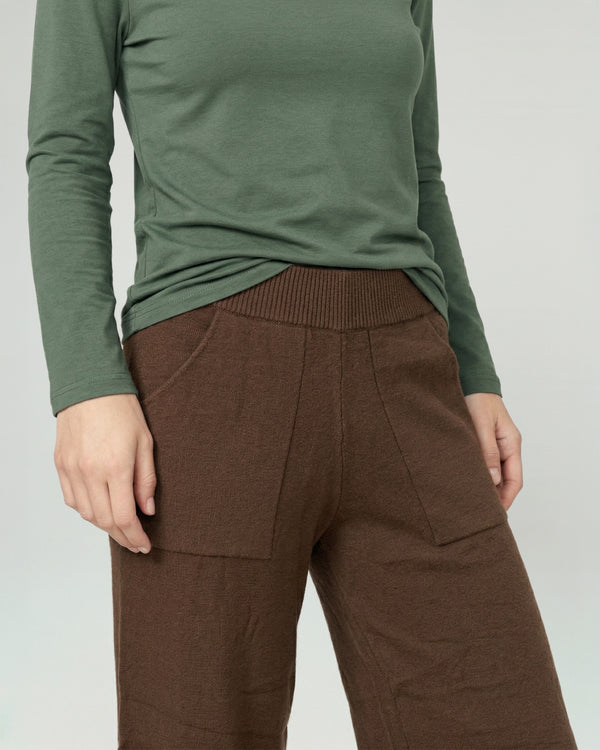 Pantalon Mujer Giovanna Regular Chocolate Lineatre