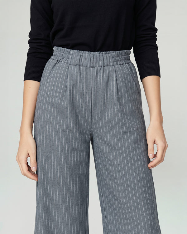Pantalón Mujer Gabriela Gris Lineatré