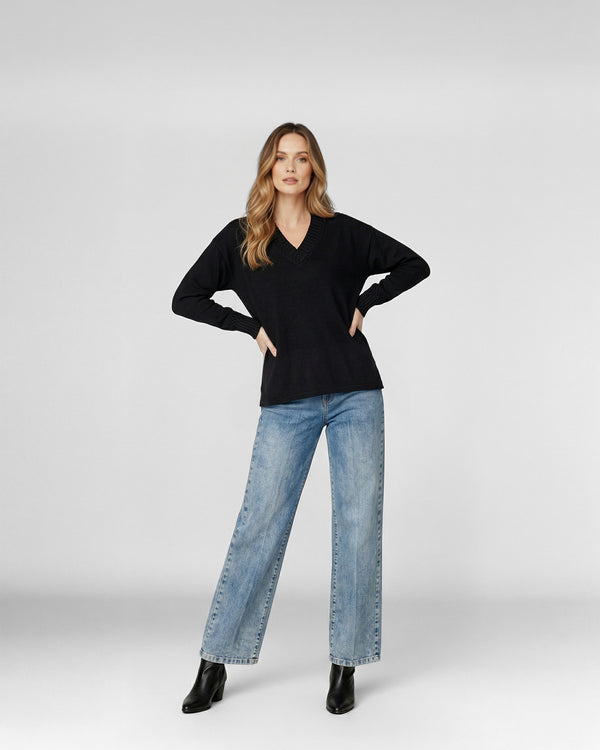 Sweater Mujer Giovanna Relaxed Cuello En V Manga Caída Negro Lineatre