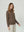Sweater Mujer Renata Relaxed Cuello Redondo Manga Caída Chocolate Lineatre